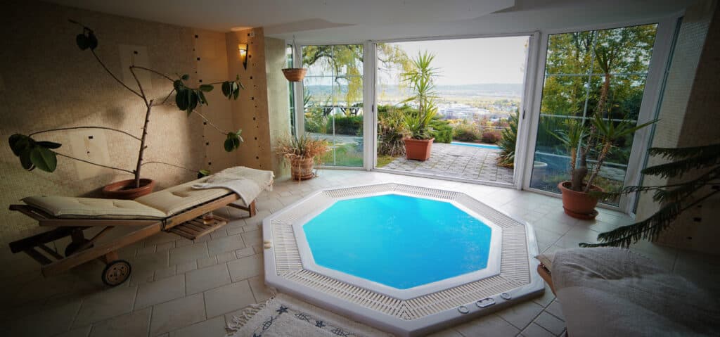 Eladó Villa - Jacuzzi deli nezet