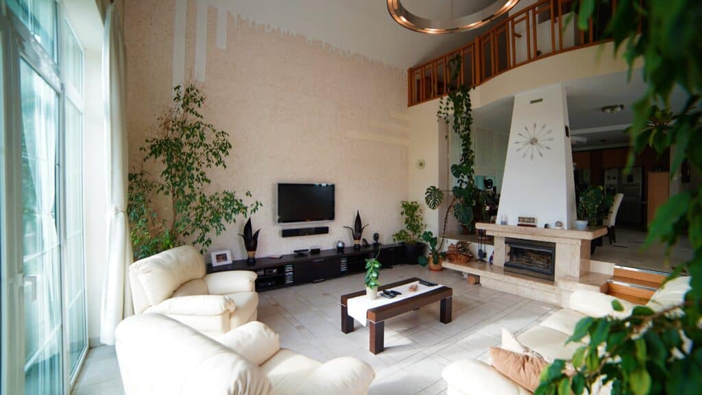 Eladó Villa - Nappali felfele